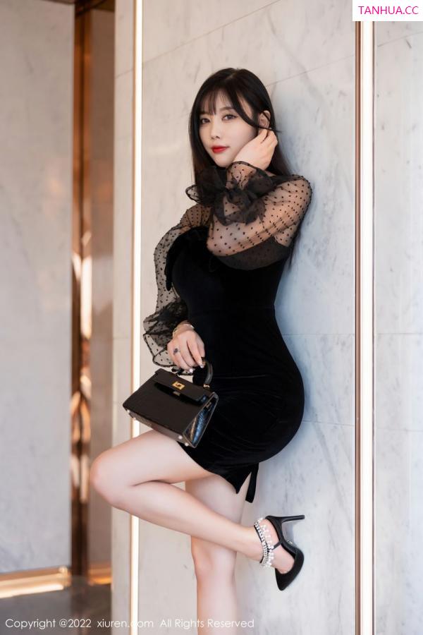 杨晨晨 sugar小甜心CC [XiuRen]高清写真图 2022.07.12 No.5264 杨晨晨Yome第4张图片
